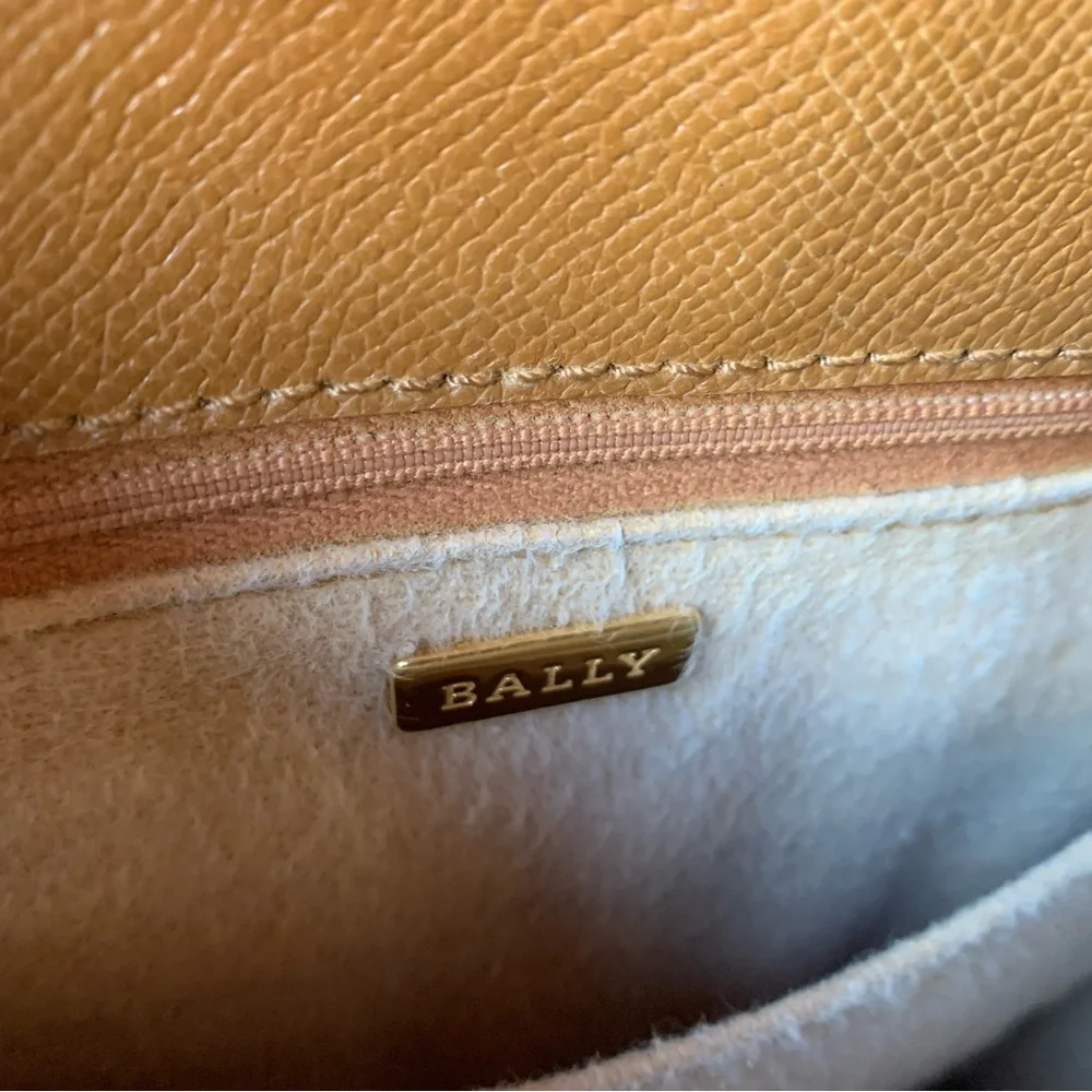 ❎ HOLD Bally Top Handle Shoulder Bag with Turnlock, Rare Vintage - Picture 10 of 12